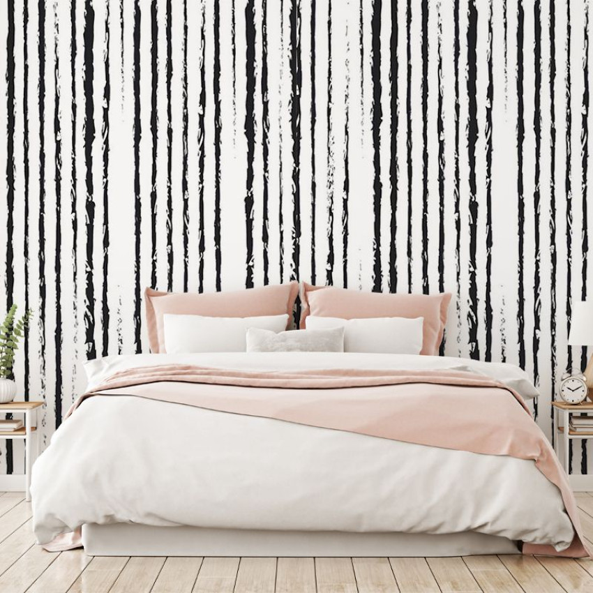 Tapet cu dungi negre pe fond alb, perfect pentru un design vintage modern