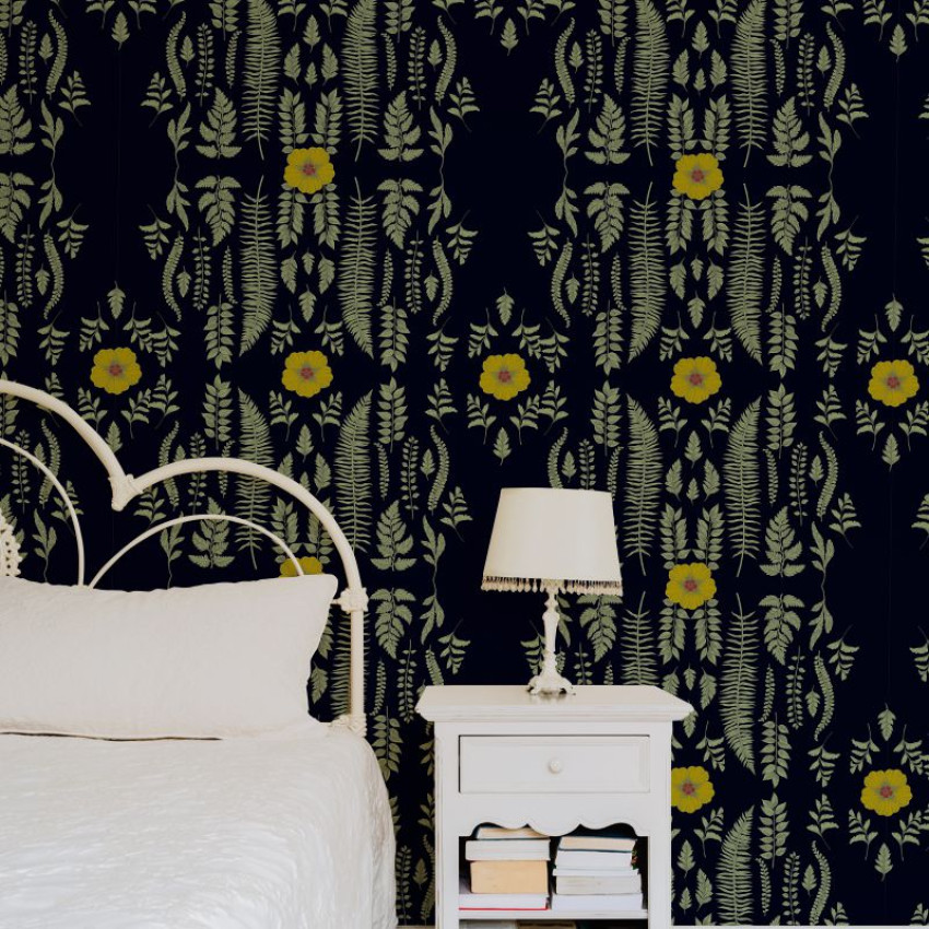 Tapet floral cu design minimalist cu frunze și flori delicate pe un fundal negru