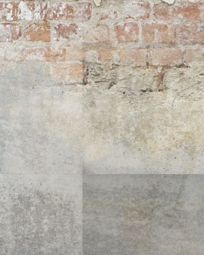 Tapet cu imagine de șemineu pe fundal de cărămidă neuniformă, pentru un decor rustic sau industrial.