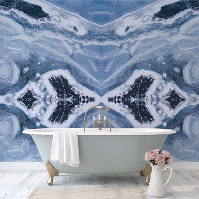 Tapet Blue Marble - Design abstract elegant in nuante de albastru si gri, perfect pentru baie sau dormitor.