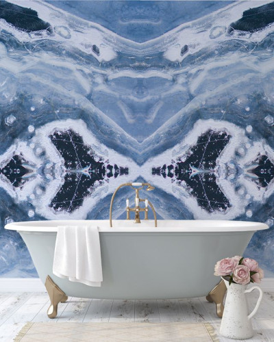 Tapet Blue Marble - Design abstract elegant in nuante de albastru si gri, perfect pentru baie sau dormitor.