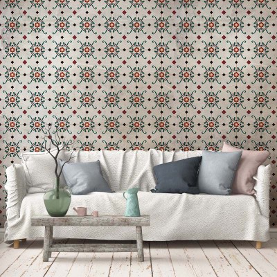 Tapet cu motive orientale, cu dale geometrice de culoare verde și roșie pe un fundal alb. Designul elegant și modern adaugă o notă de rafinament spațiului.