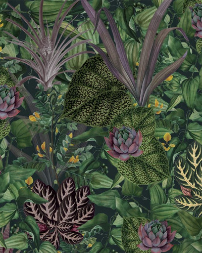 Tapet cu design tropical, cu frunze luxuriante și flori vibrante.