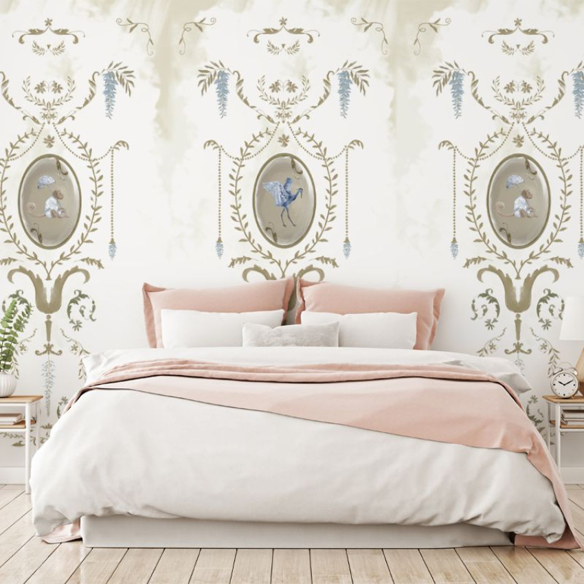 Tapet cu un design elegant, cu animale regale și motive florale, pe un fundal negru.