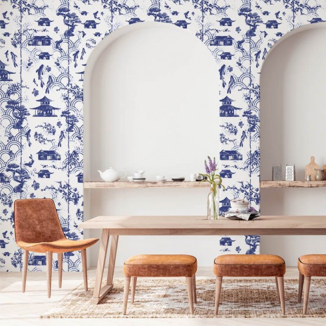 Tapet Blue Imari cu design asiatic, in nuante de albastru si alb.