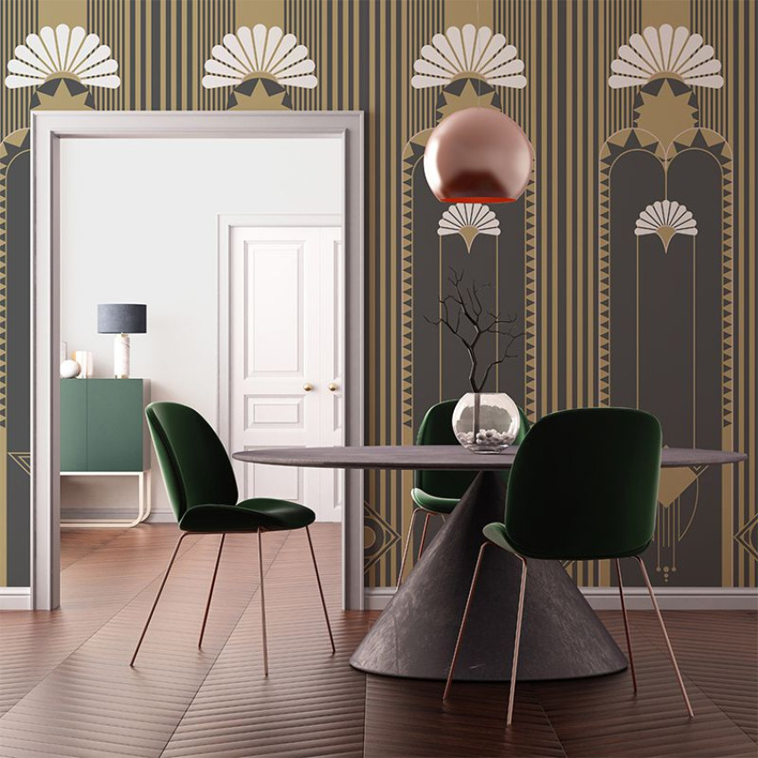 Tapetul Delano Brown cu model geometric auriu si negru