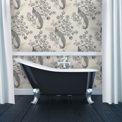 Tapet cu model floral Pomegranate Garden in Grey, cu păsări, flori și rodii în tonuri de gri pe fond crem.