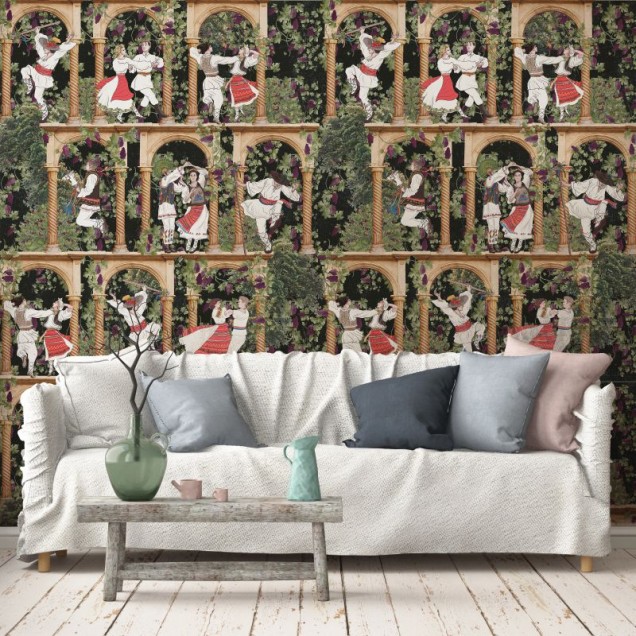 Tapet cu design românesc tradițional, reprezentând dansuri populare în decor luxuriant de viță de vie.