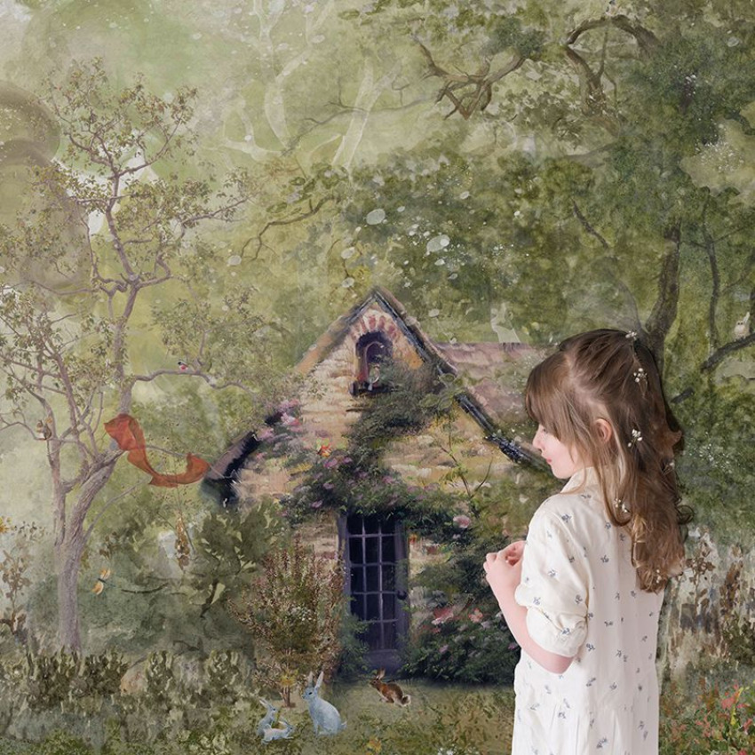 Tapet Tales of the Forest - O căsuță cochetă ascunsă în pădure