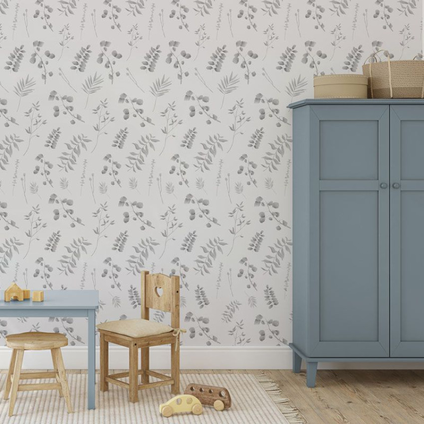 Tapet Forest fragments blue cu frunze delicate în nuanțe de albastru, perfect pentru decorarea unui dormitor, living sau birou.