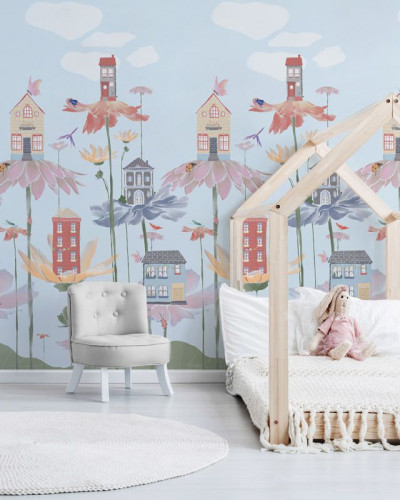 Tapet cu design floral cu case mici, pe un fundal albastru cu nori