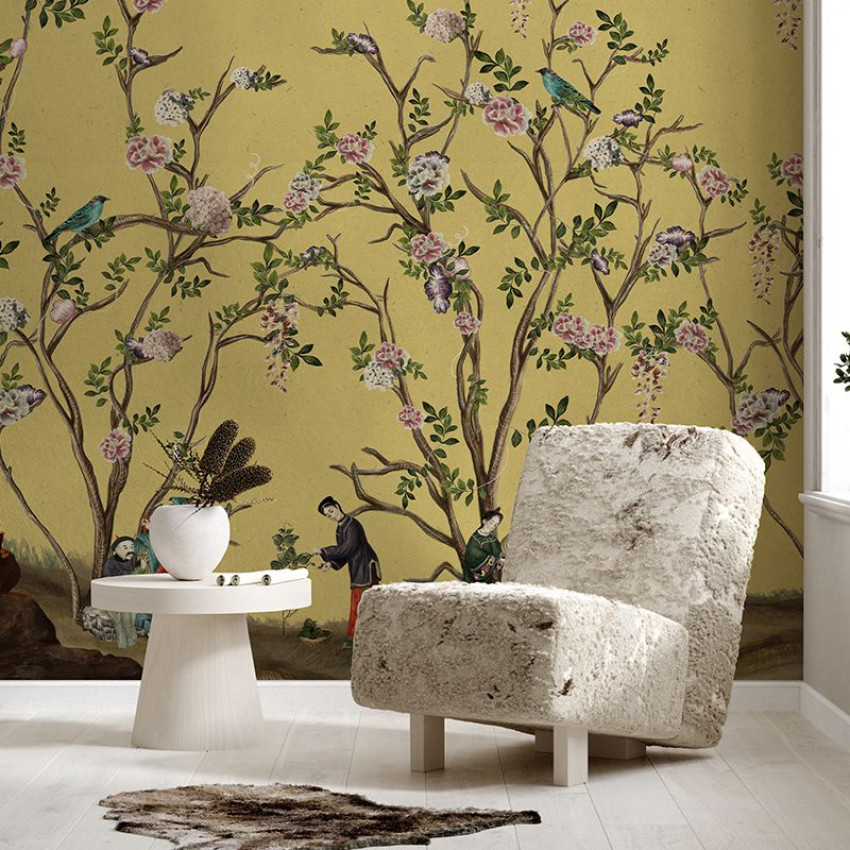 Tapet cu design exotic, Scenes from life yellow, cu flori roz și albastre, păsări și personaje din lumea Orientului