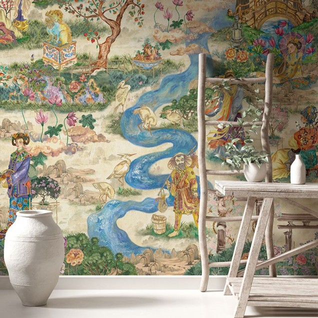 Tapet The King Suite, cu design asiatic elegant, cu detalii delicate, pictate manual, cu copaci, flori, apă și figuri umane.