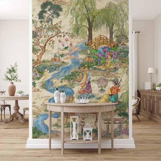 Tapet The King Suite, cu design asiatic elegant, cu detalii delicate, pictate manual, cu copaci, flori, apă și figuri umane.