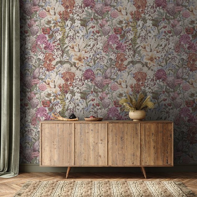 Tapet floral Primavera Pastel Flowers cu flori delicate in nuante pastelate, pe un fond crem.