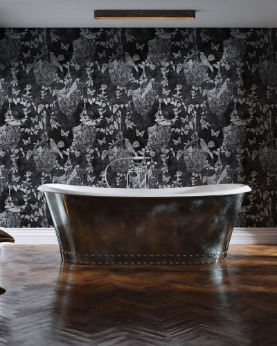 Tapet Majestic Memoir In Black cu un design elegant și modern, ideal pentru a adăuga o notă de rafinament spațiului tău.