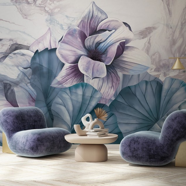 Tapet floral cu nuanțe de mov și albastru, cu un design delicat.