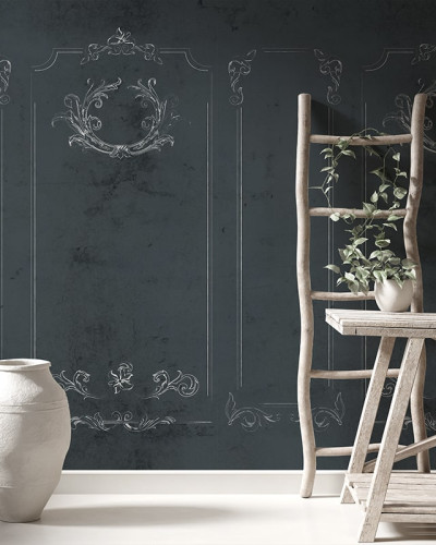 Tapet Brindille Stucco Dark, cu un design modern și elegant, pe un fond întunecat cu imprimeu alb.