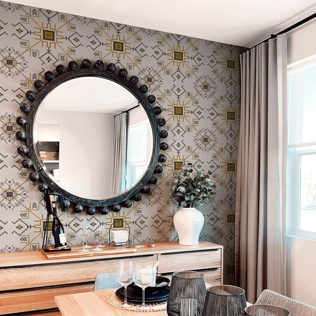 Tapet Rază de Soare - Design modern și sofisticat, cu motive geometrice și culori calde.