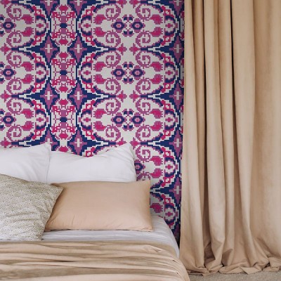 Tapet Carpetă (roz), cu model geometric complex, inspirat din arta tradițională.
