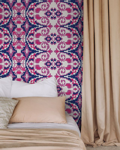 Tapet Carpetă (roz), cu model geometric complex, inspirat din arta tradițională.