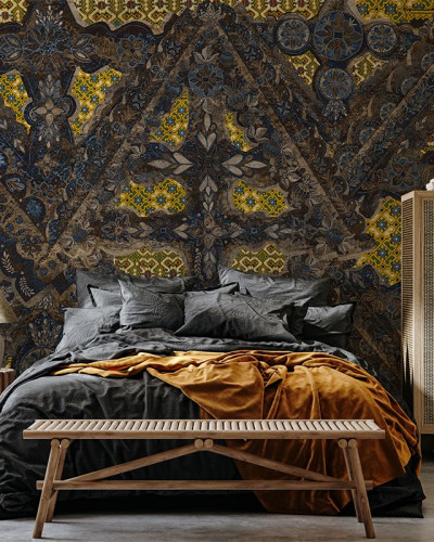 Tapet cu un design bogat și complex, inspirat de arta tradițională.