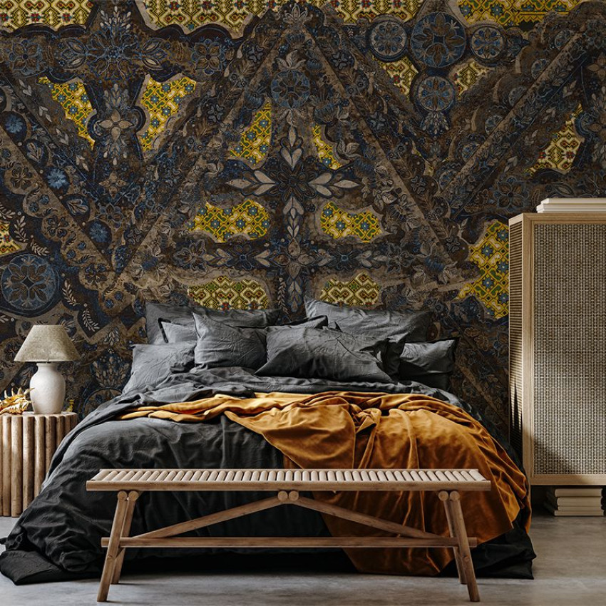 Tapet cu un design bogat și complex, inspirat de arta tradițională.