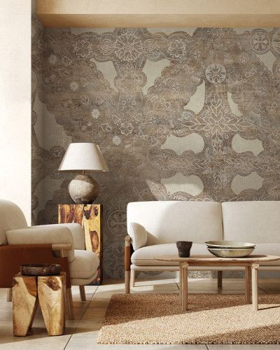 Tapet cu model elegant de dantelă și textura rustică a lemnului