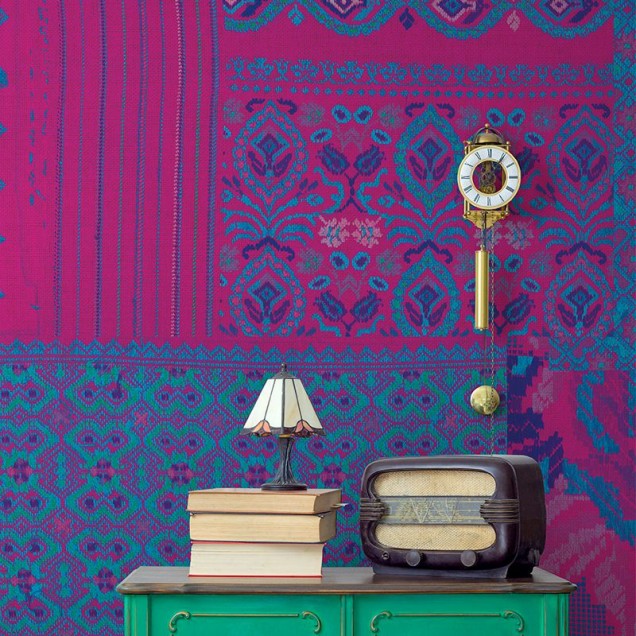 Tapet cu model geometric vibrant, inspirat din arta tradițională