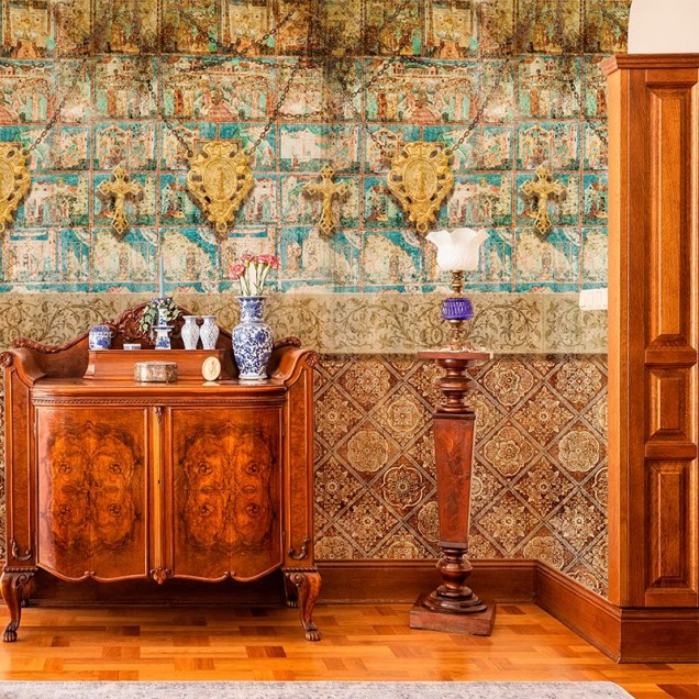 Tapet Smerenie cu design geometric medieval, culori calde și tonuri pastelate, perfect pentru dormitor, living sau birou