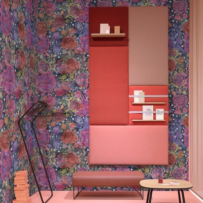 Tapet cu flori abstracte, perfect pentru un decor modern