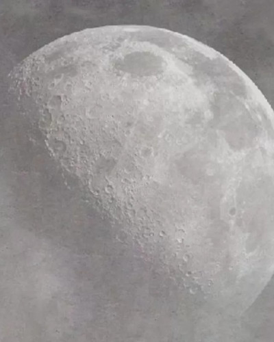 Tapet cu luna pentru un dormitor elegant