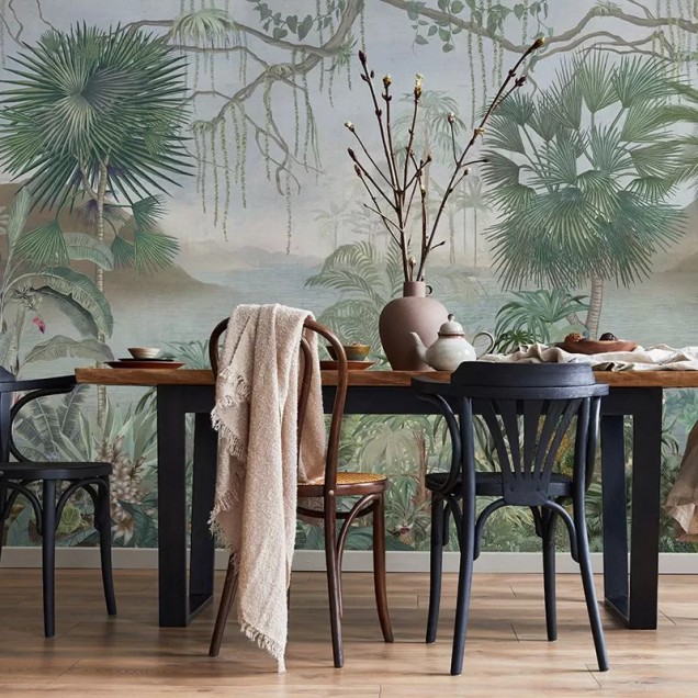 Tapet cu palmieri, design realist, cu nuanțe de verde și albastru, ideal pentru a crea o atmosferă tropicală în casa ta.