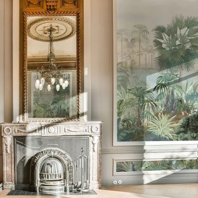 Tapet cu palmieri, design realist, cu nuanțe de verde și albastru, ideal pentru a crea o atmosferă tropicală în casa ta.