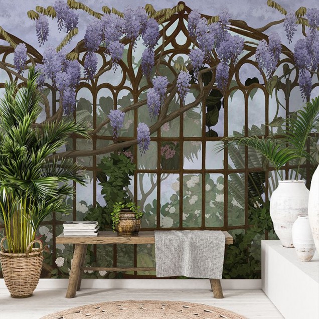 Tapet floral cu glicină și o structură metalică. Perfect pentru dormitor sau living.