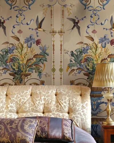 Tapet cu flori și păsări, design elegant, culori pastelate