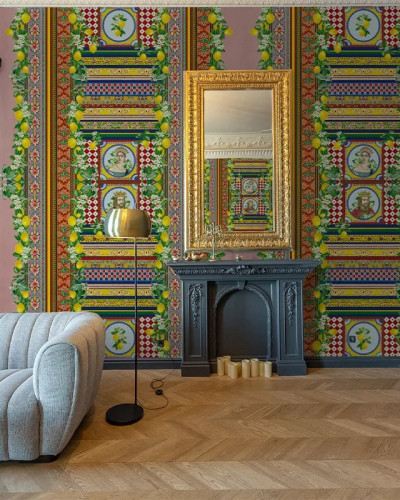 Tapet personalizat cu design floral și citrice într-un interior decorat