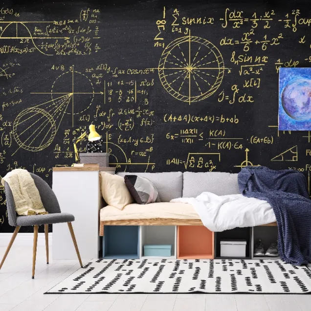 Tapet cu formule matematice aurii pe fond negru, decorat cu un avion, o figurina si o canapea