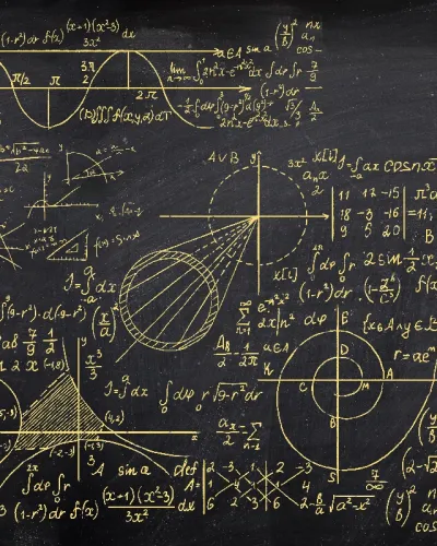 Tapet cu formule matematice aurii pe fond negru, decorat cu un avion, o figurina si o canapea