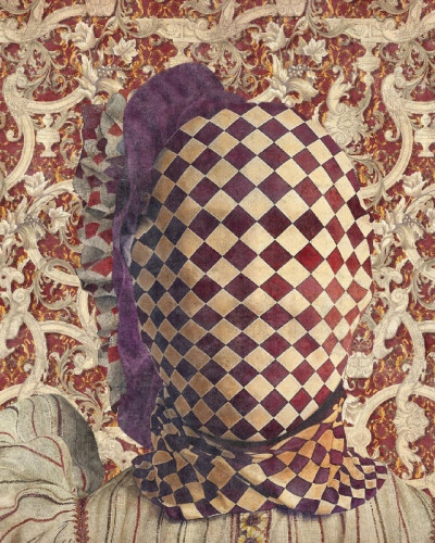 Tapet personalizat cu design artistic roșu și elemente vintage