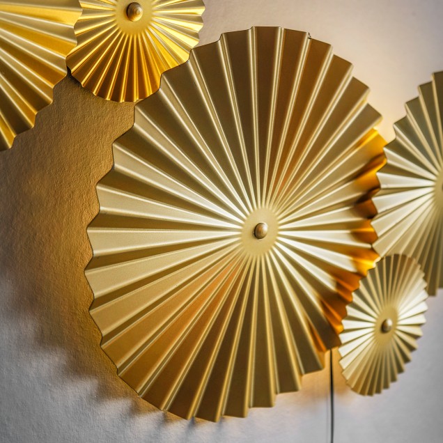 Lămpi de perete Globen GLO-2310. Culoare: Alamă,Negru; Material: Metal