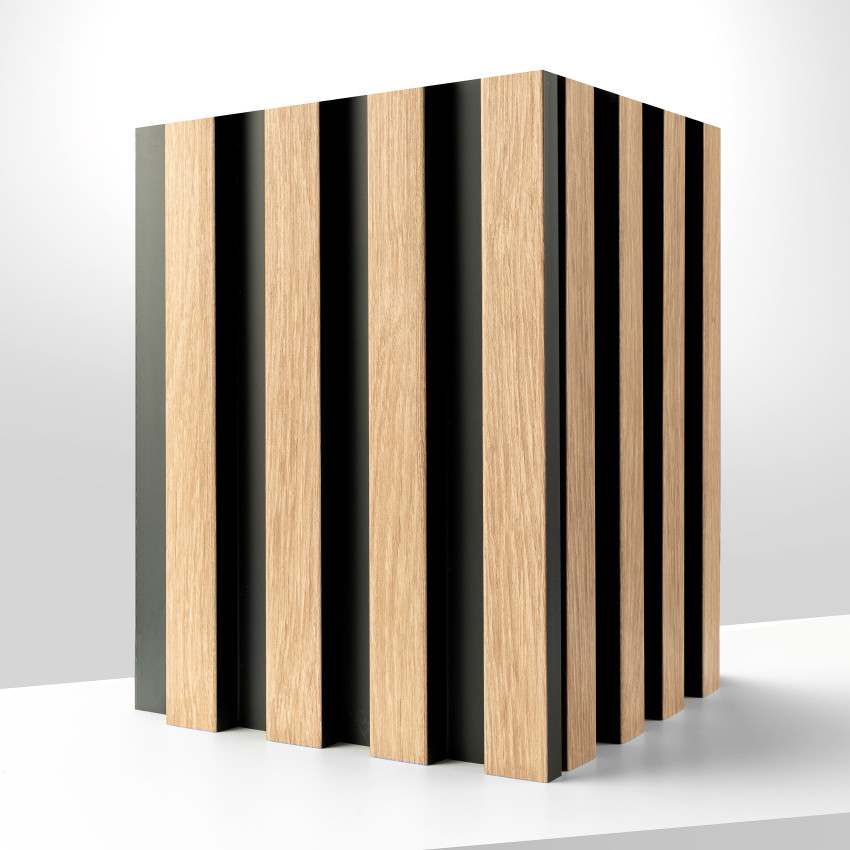 Profil dreapta pentru panou riflat 3D, cu o textură asemănătoare lemnului, în culoarea Oak Gold, 270x3.1cm.