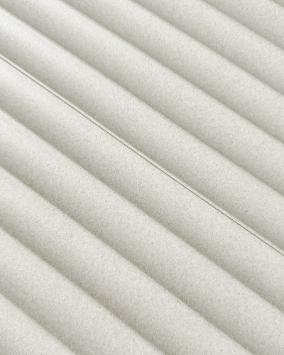 Panou decorativ riflat Natural Light într-o baie modernă