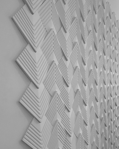 Panou 3D Navaro din ipsos cu design geometric