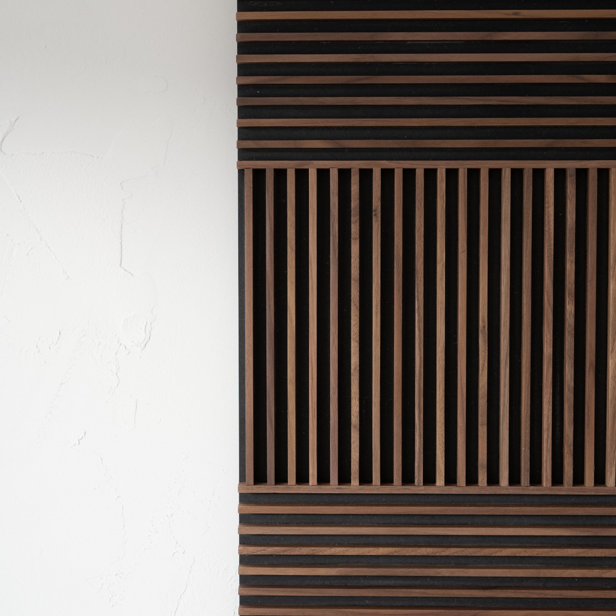 Panouri decorative Pladec PLD-PL80-001C-walnut. Conține culorile: