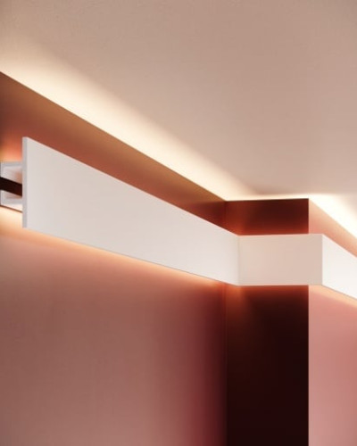 Scafa decorativa alba din polimer rigid cu iluminare LED indirecta