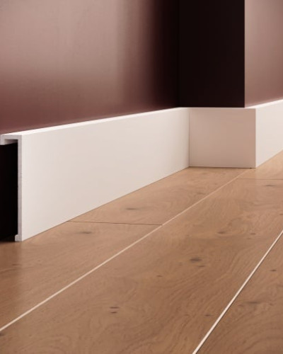 Plinta decorativa alba din polimer rigid
