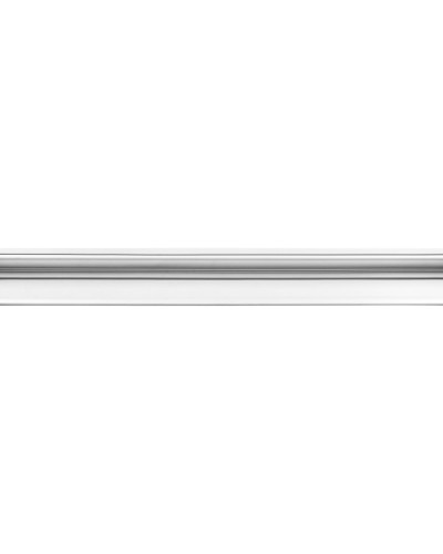 Element decorativ alb aplicat pe perete