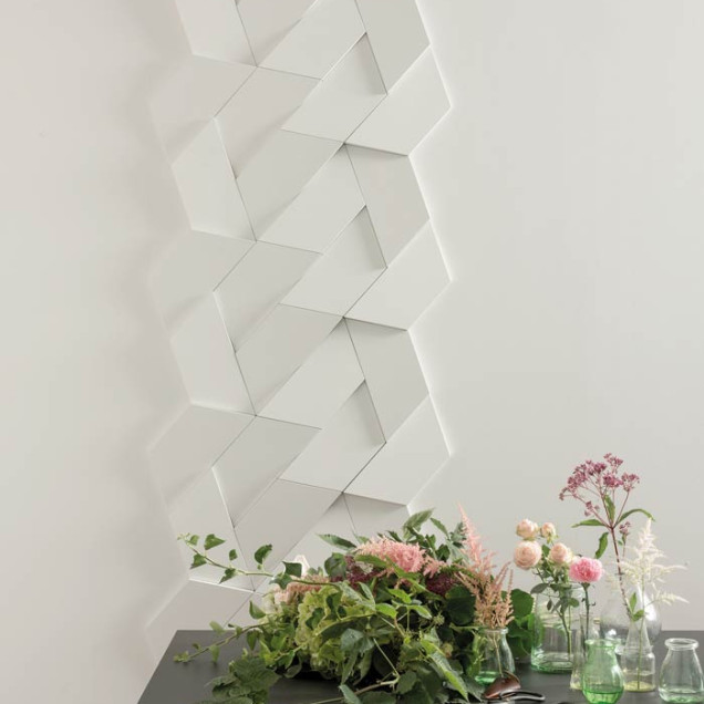Panou decorativ 3D alb pe fundal albastru