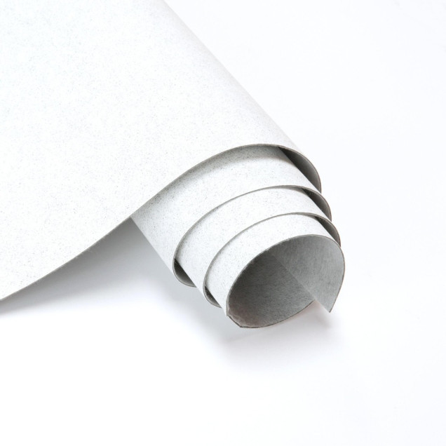 Tapet magnetic vopsibil 100x100 cm pe un perete cu decor